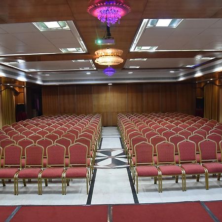 Ulo Chennai Deluxe Hotel Zewnętrze zdjęcie