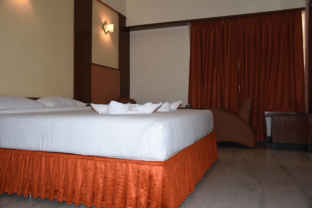 Ulo Chennai Deluxe Hotel Zewnętrze zdjęcie