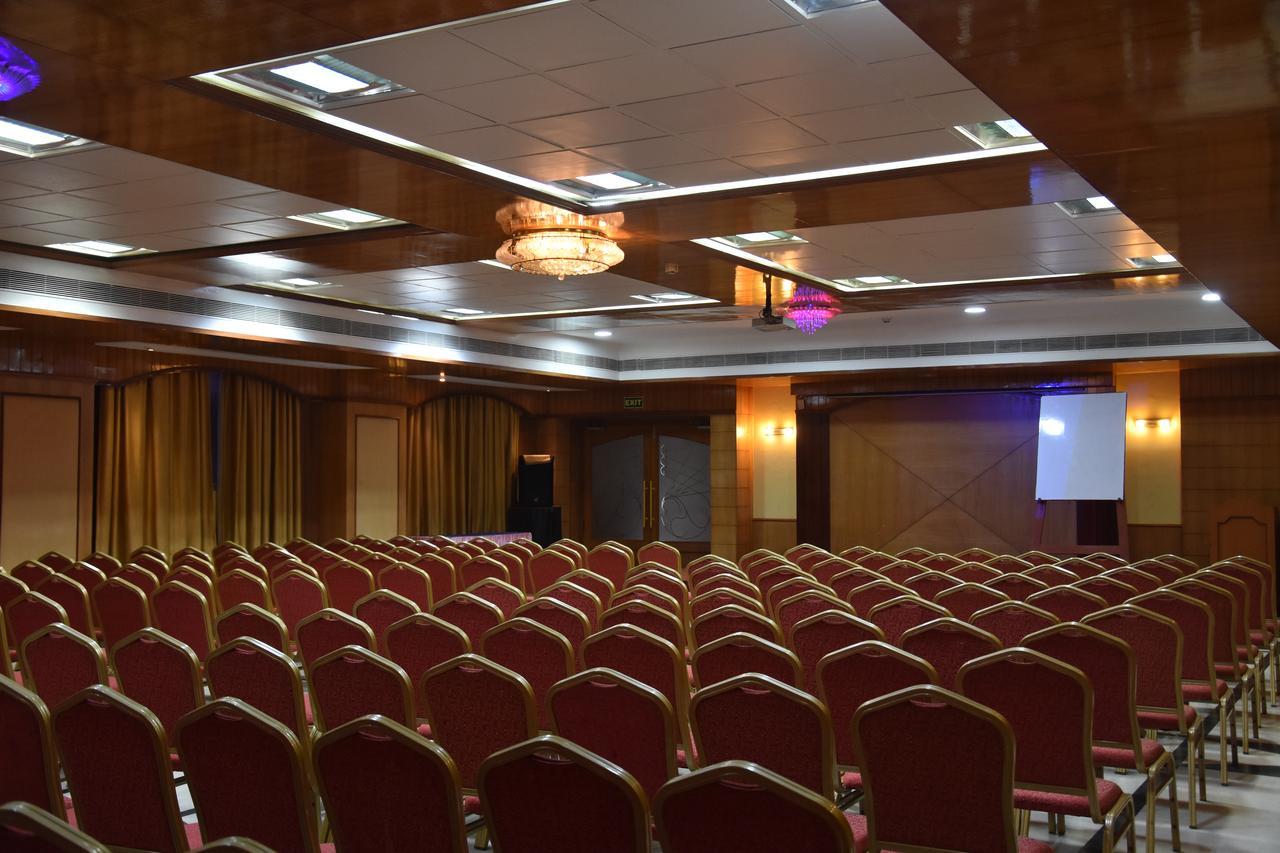 Ulo Chennai Deluxe Hotel Zewnętrze zdjęcie