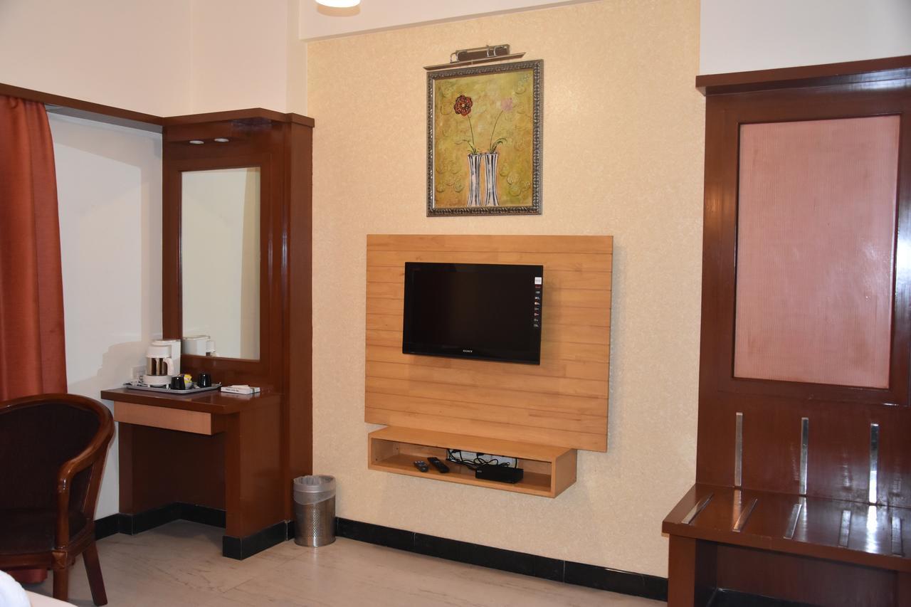 Ulo Chennai Deluxe Hotel Zewnętrze zdjęcie