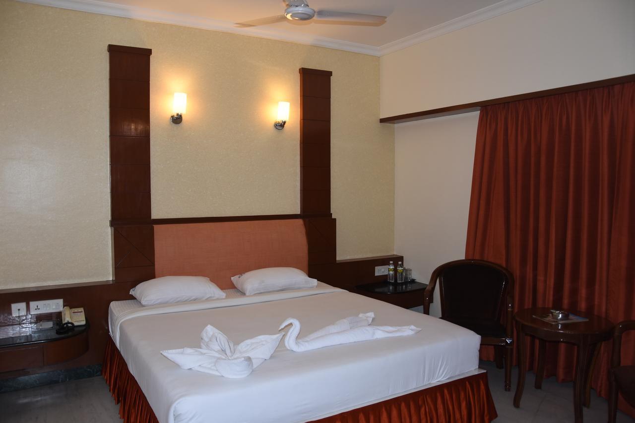 Ulo Chennai Deluxe Hotel Zewnętrze zdjęcie